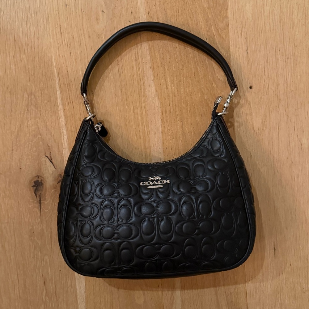Coach Teri Hobo With Signature Leather Shoulder Bag in Black